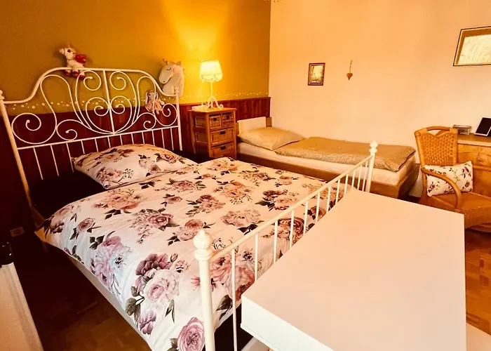 Familienapartments Mit Balkon Und Garten