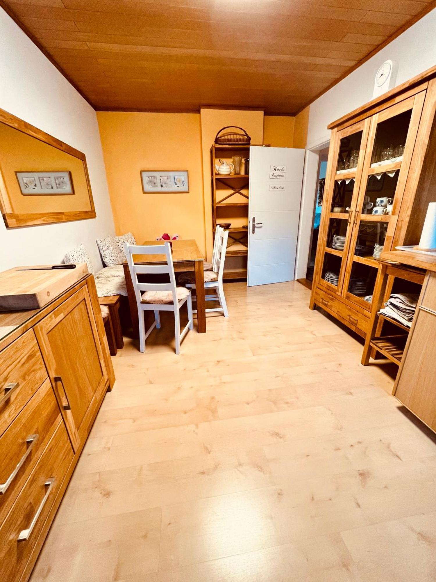 Familienapartment Mit Balkon Und Garten Apartment *